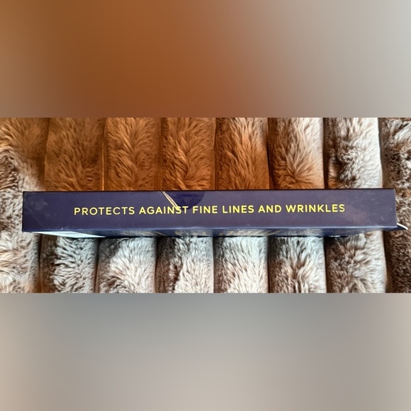 ENVY SLEEP MASK - Picture 4 of 5